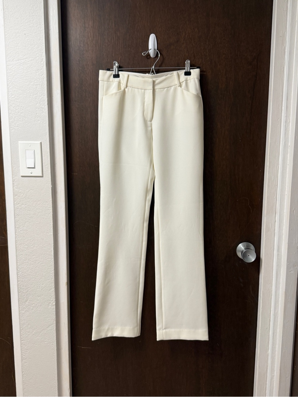 NWOT AZI Ivory Straight Leg Dress Pants Size 0 Career Office Stretch Trousers